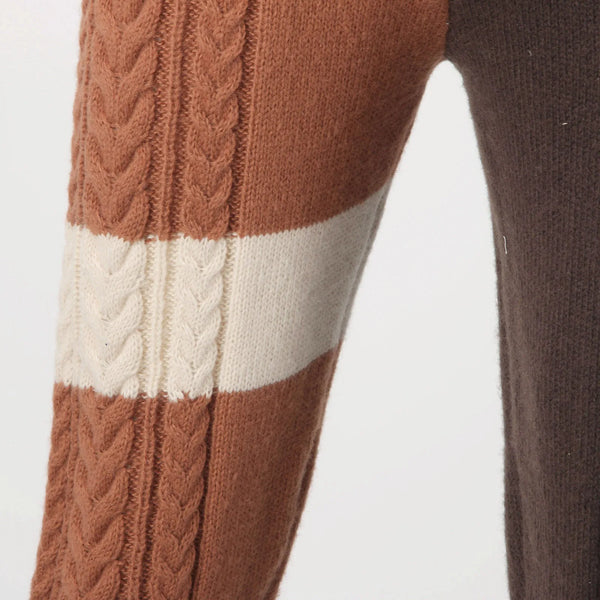 "MOVIE AND CHILL" KNITTED SWEATPANTS